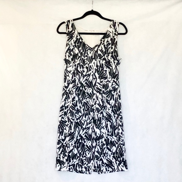 White House Black Market Pattern Sleeveless Dress - Picture 7 of 8
